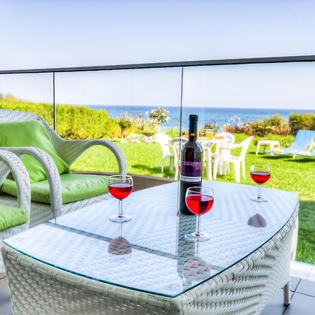 Beachfront Trident بروتاراس المظهر الخارجي الصورة