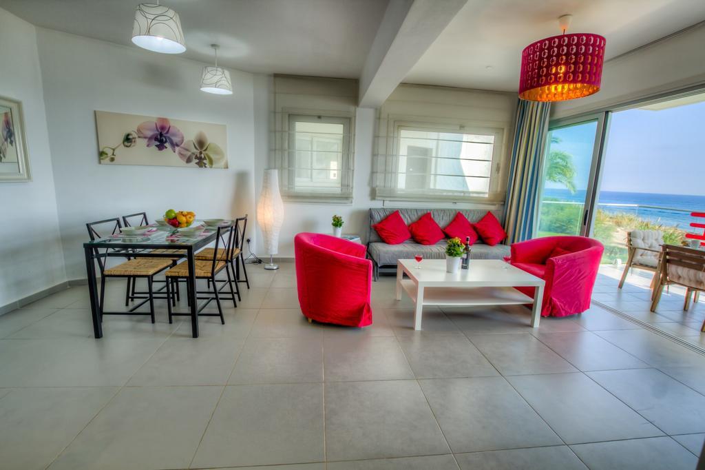 Beachfront Trident بروتاراس المظهر الخارجي الصورة