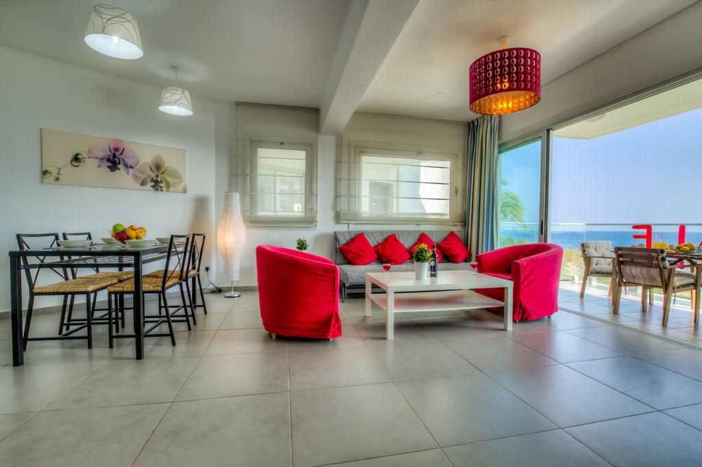 Beachfront Trident بروتاراس المظهر الخارجي الصورة