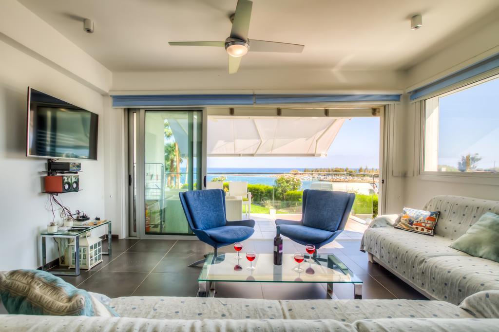 Beachfront Trident بروتاراس المظهر الخارجي الصورة