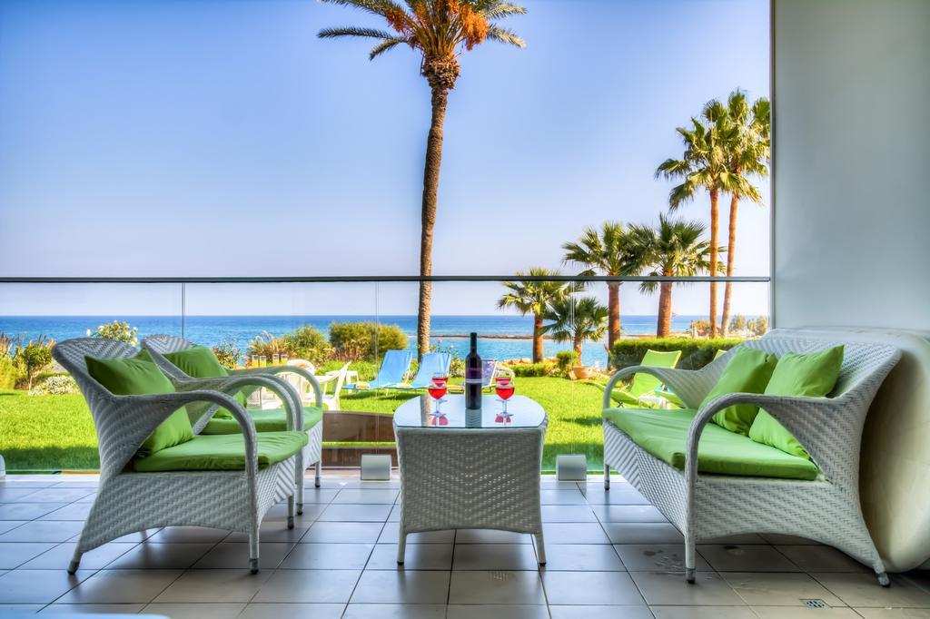 Beachfront Trident بروتاراس المظهر الخارجي الصورة