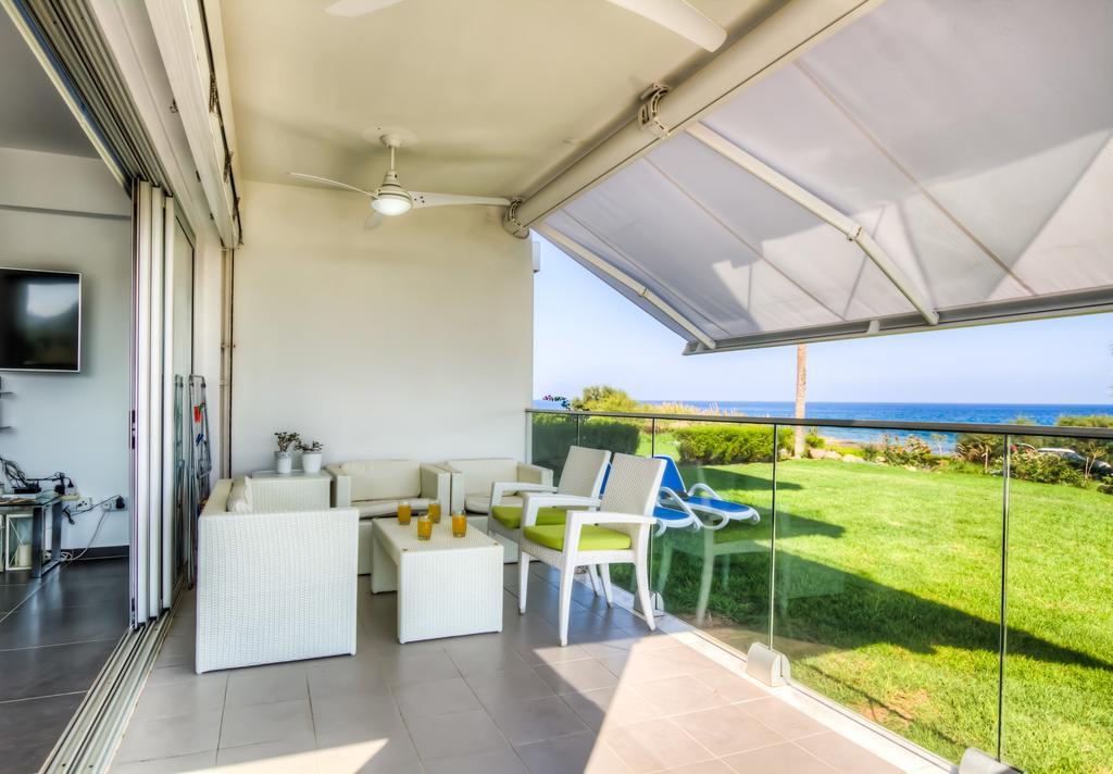 Beachfront Trident بروتاراس المظهر الخارجي الصورة